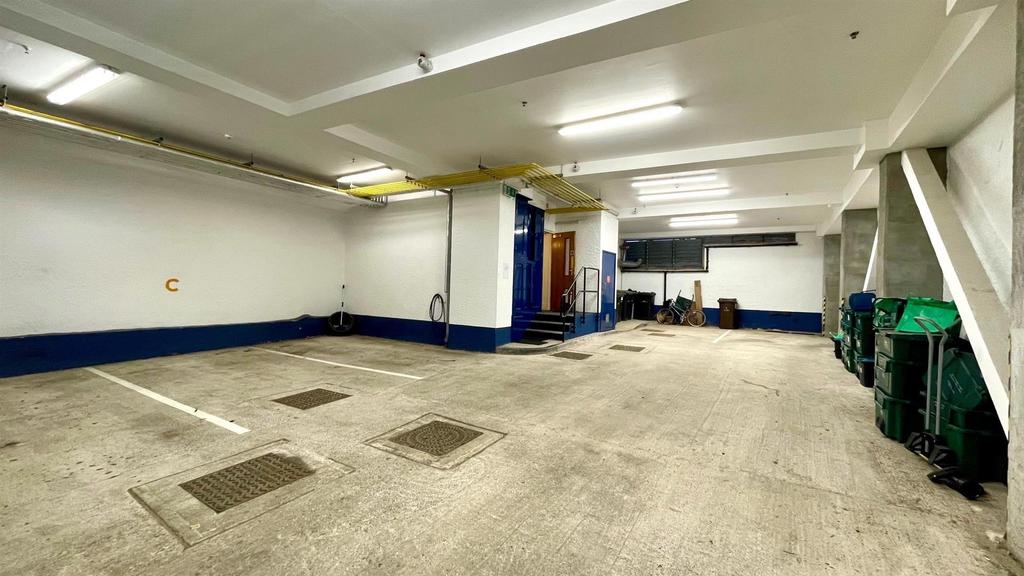 Open plan garage