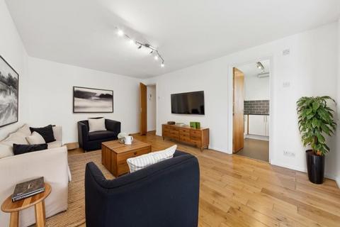 1 bedroom flat to rent, Stevenson Crescent, London SE16