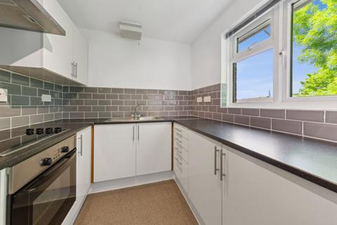 1 bedroom flat to rent, Stevenson Crescent, London SE16