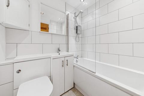 1 bedroom flat to rent, Stevenson Crescent, London SE16