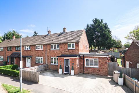 93 Five Acres, London Colney, St Albans, AL2 1HY
