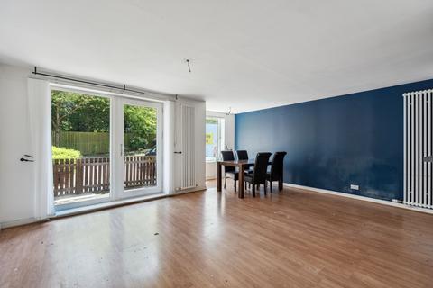 2 bedroom flat for sale, East Pilton Farm Crescent, Edinburgh, EH5