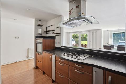 2 bedroom flat for sale, East Pilton Farm Crescent, Edinburgh, EH5