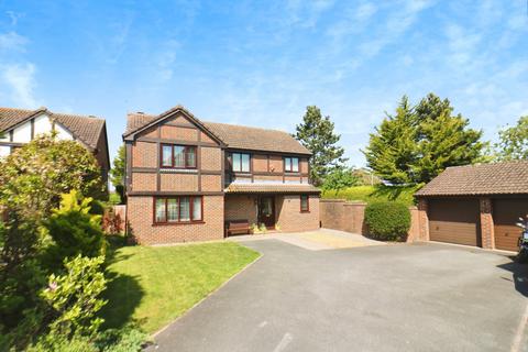 4 bedroom detached house for sale, Mendlesham, Welwyn Garden City, AL7