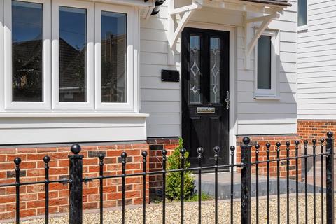 4 bedroom detached house for sale, Regency Close Southminster