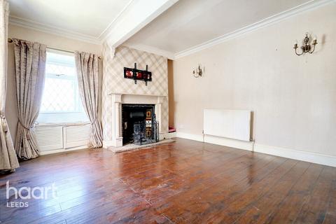 2 bedroom detached house for sale, Whitecote Hill, Leeds