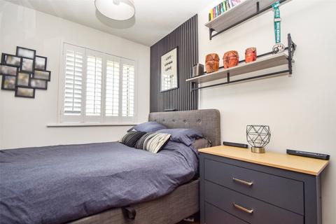 3 bedroom detached house for sale, Ryves Avenue, Hampshire GU46
