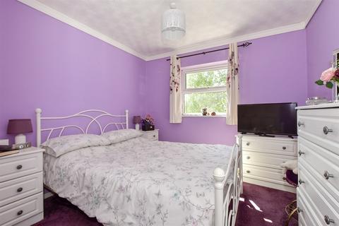 1 bedroom flat for sale, Chigwell Lane, Loughton, Essex