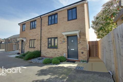 3 bedroom semi-detached house for sale, King James Close, Fordham