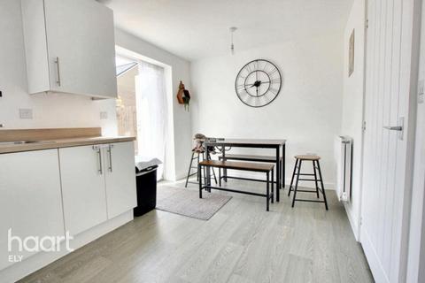 3 bedroom semi-detached house for sale, King James Close, Fordham
