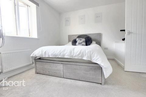 3 bedroom semi-detached house for sale, King James Close, Fordham