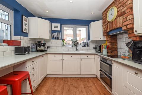 5 Raglan Road, Bromley, BR2 9NN