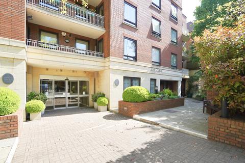 2 bedroom flat for sale, Finchley Road, London NW3