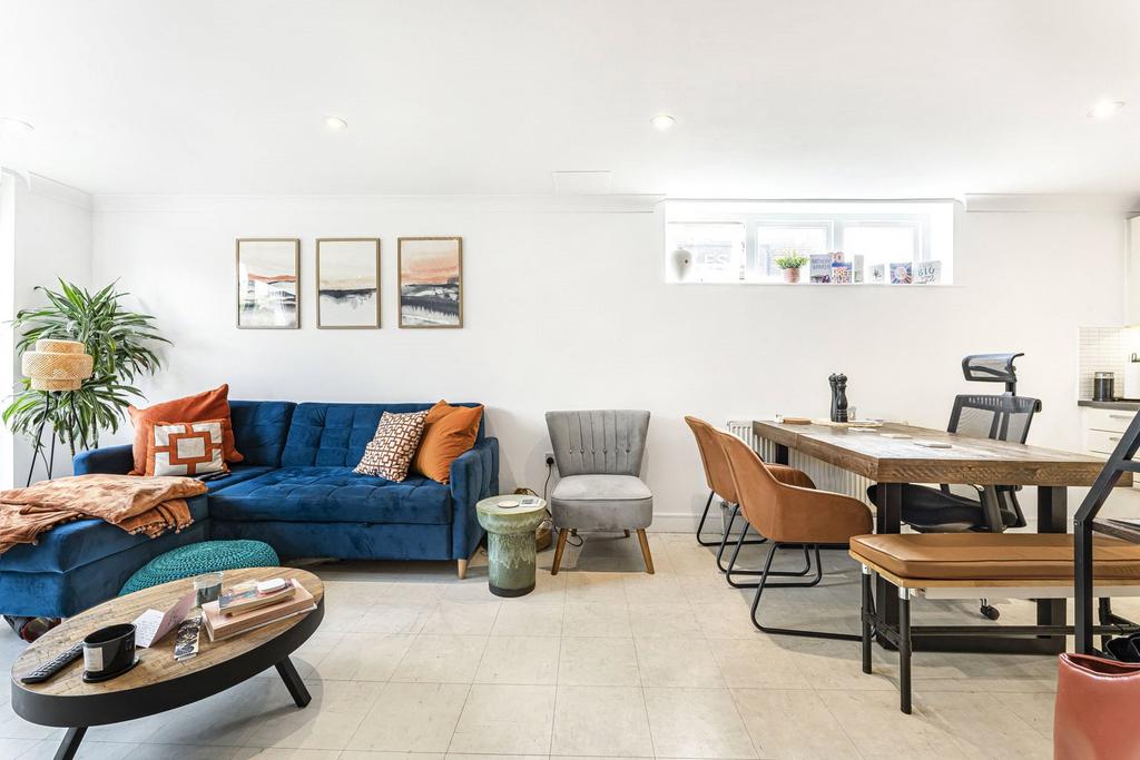 Reception/Kitchen