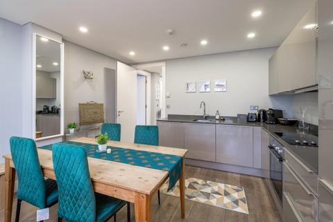 3 bedroom flat to rent, Harrow Road, London