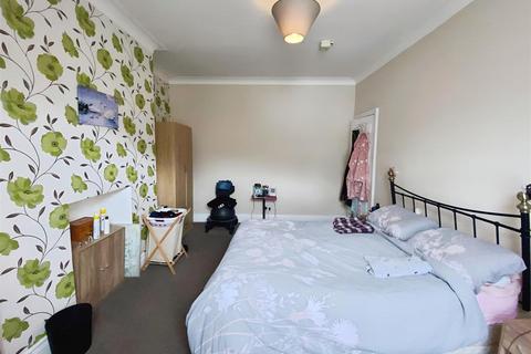 3 bedroom house for sale, Vine Street, South Shields