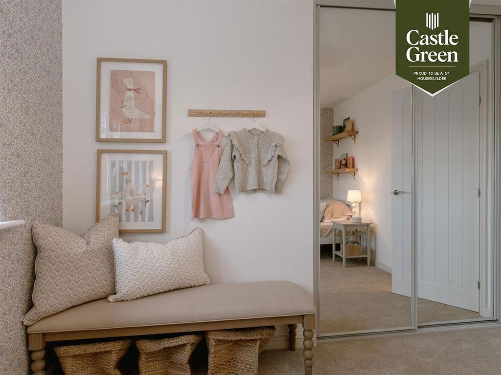 Evesham Images11.png