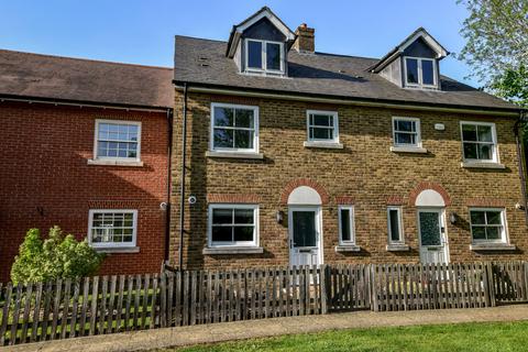 Bridge Road, Hunton Bridge, WD4