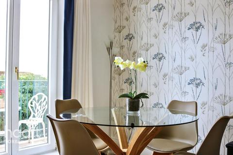2 bedroom apartment for sale, Montpellier Road, Torquay