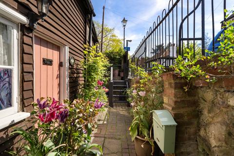 2 bedroom semi-detached house for sale, Low Cottage, 2a High Street, Oxted RH8 9LP