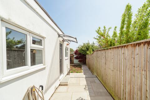 19 Clevedon Road, Portishead, Bristol, BS20 6TF