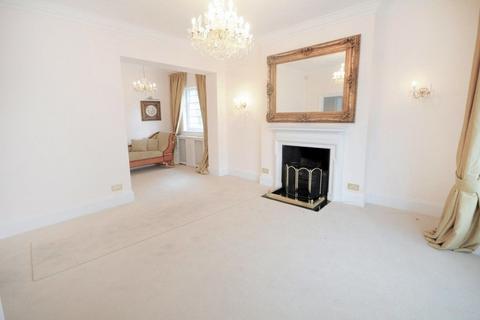 4 bedroom terraced house to rent, Regents Park, London NW1
