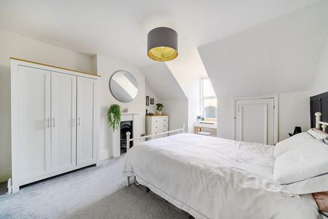 2 bedroom flat for sale, Gleneagle Road, Streatham, London, SW16