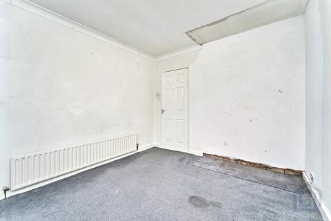 Flat 3, 98 Butts Road, Walsall, WS4 2BW