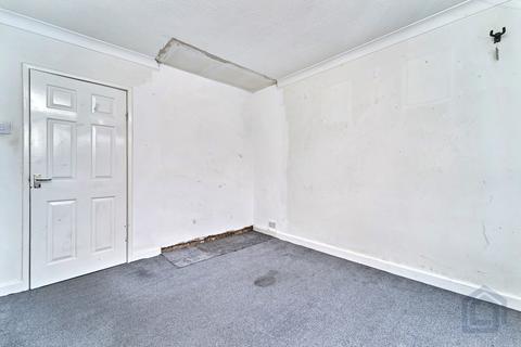 Flat 3, 98 Butts Road, Walsall, WS4 2BW