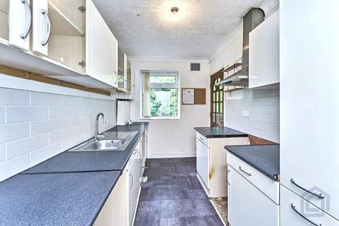 Flat 3, 98 Butts Road, Walsall, WS4 2BW