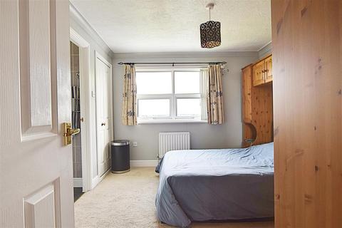 27 Beacon Hill, Bexhill-on-sea, TN39 5DF