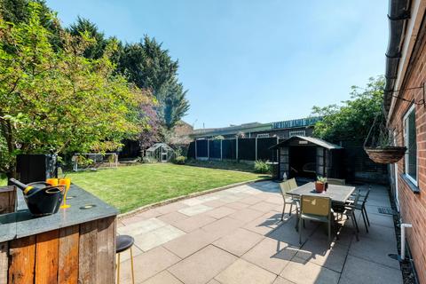 Daisy House Terrace Road, Pinvin, Pershore, WR10 2DW