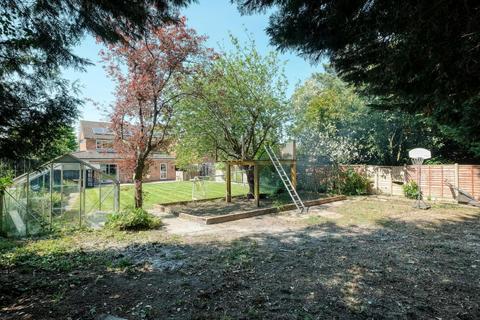 Daisy House Terrace Road, Pinvin, Pershore, WR10 2DW