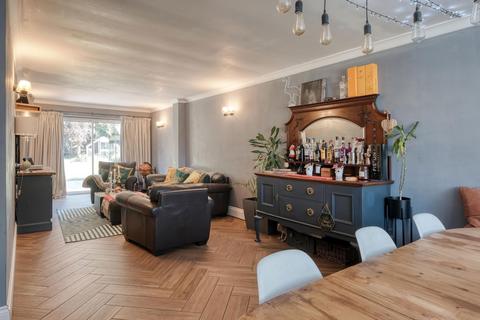 Daisy House Terrace Road, Pinvin, Pershore, WR10 2DW