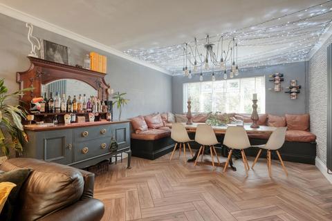 Daisy House Terrace Road, Pinvin, Pershore, WR10 2DW