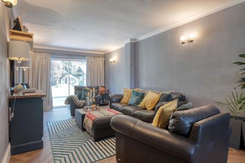 Daisy House Terrace Road, Pinvin, Pershore, WR10 2DW