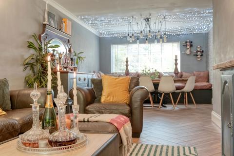 Daisy House Terrace Road, Pinvin, Pershore, WR10 2DW