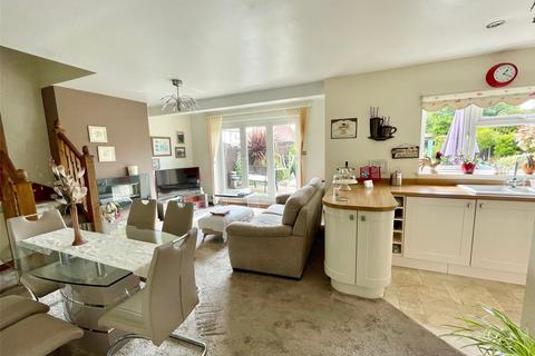 4 bedroom bungalow for sale, Prince Avenue, Westcliff-on-Sea, Essex, SS0