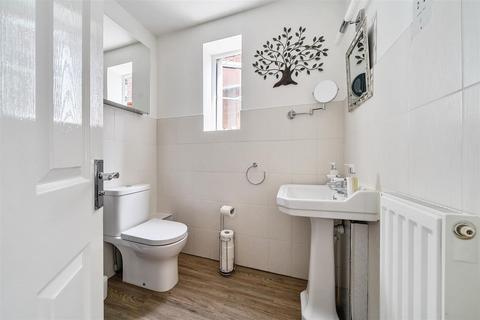 303a Marsh Road, Hilperton Marsh, Trowbridge, BA14 7PL