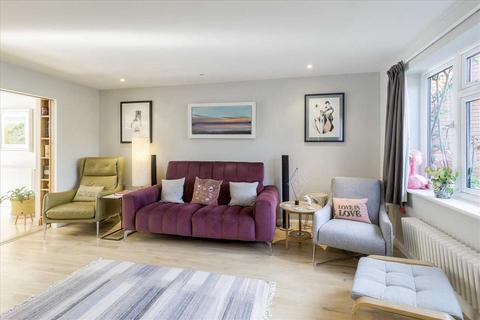 16 Aspreys, Olney, MK46 5LW