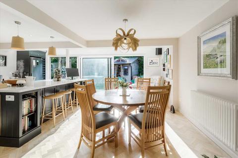 16 Aspreys, Olney, MK46 5LW