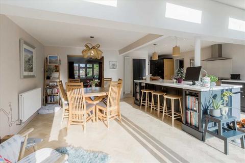 16 Aspreys, Olney, MK46 5LW