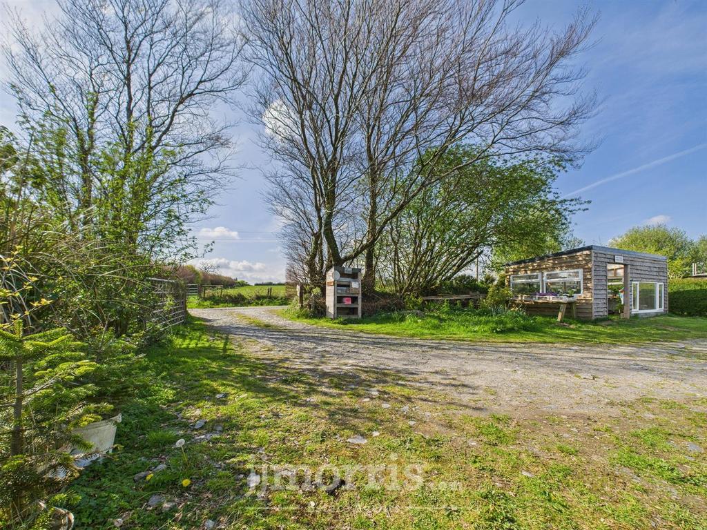 CAM02878 G0-PR0022-STILL013.jpg