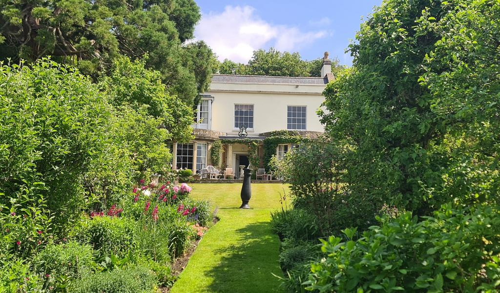 Towards House
