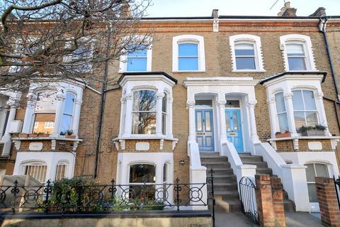 53 Dynevor Road, London, N16 0DL