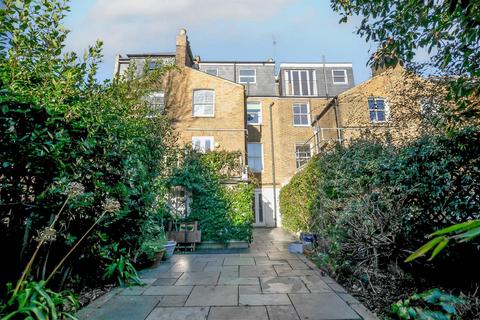 53 Dynevor Road, London, N16 0DL