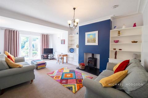 3 bedroom semi-detached house for sale, Hill View Gardens, Barnes, Sunderland