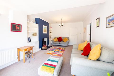 3 bedroom semi-detached house for sale, Hill View Gardens, Barnes, Sunderland