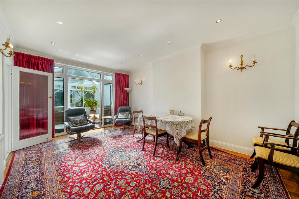 27 campden crescent - 6 RMw Gybz BY6 HW9 FVNGir.jpg