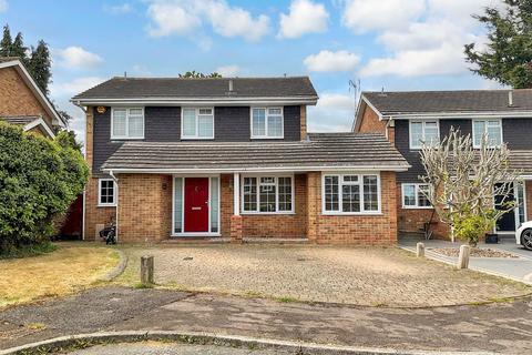 5 Perran Close, Hartley, Longfield, DA3 7EU